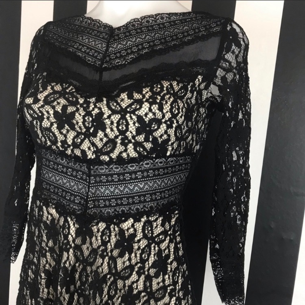 Carapace Black Lace Open Back Dress Sz S‎
